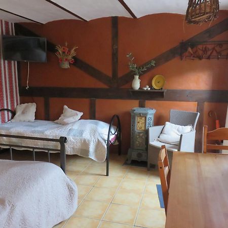 B&B Ferme Du Petit Breuil Вервиерс Екстериор снимка