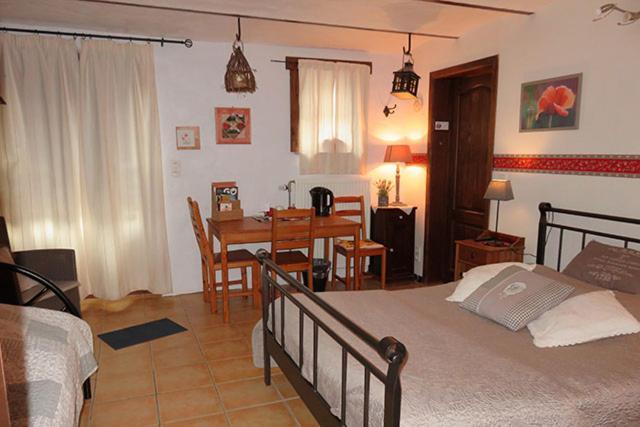 B&B Ferme Du Petit Breuil Вервиерс Екстериор снимка