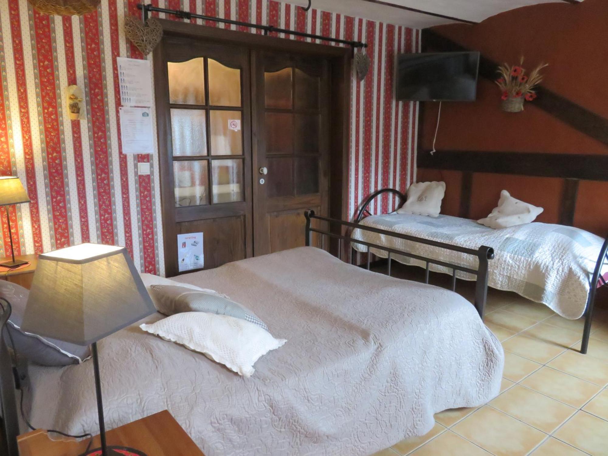 B&B Ferme Du Petit Breuil Вервиерс Екстериор снимка