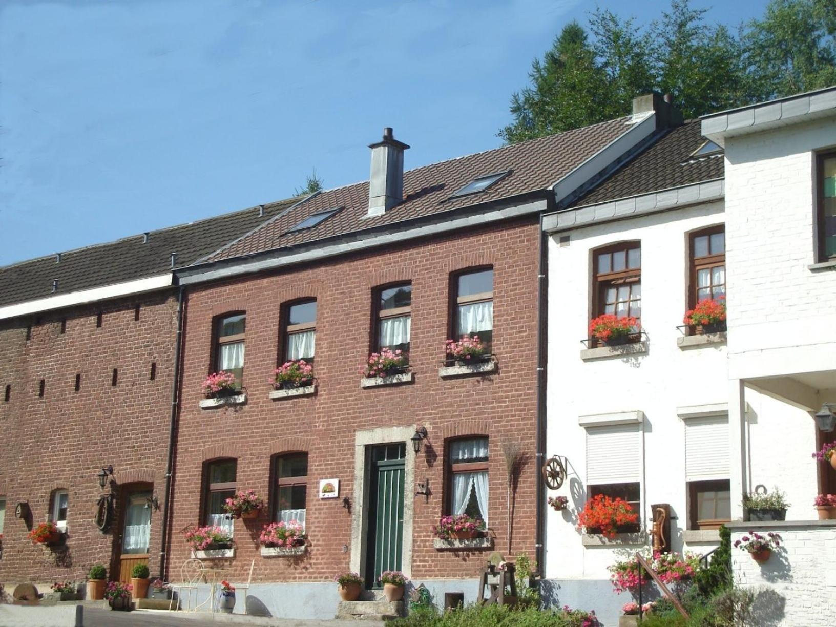 B&B Ferme Du Petit Breuil Вервиерс Екстериор снимка
